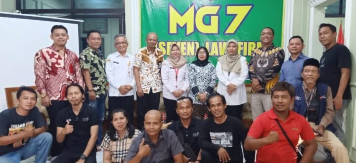 Foto Bersama, Seusai Focus Group Discussion (FGD) dalam rangka memperingati Hari Pers Nasional (HPN) 2026 yang dikemas dalam program Jagongan Bareng Media sukses digelar dengan penuh antusiasme, bertempat di Kantor MG Seven Law Firm Pemalang, pada Rabu 11 Februri 2026