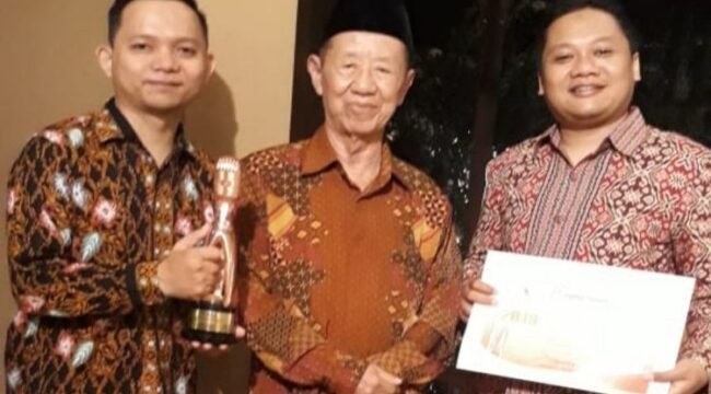 Intan Hidayat Raih Penghargaan Penyiar Pria Terbaik 2019 dari KPID Jateng