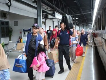 Kendala Pemesanan Tiket, KAI Mohon Maaf dan Pastikan Perbaikan Sistem Penambahan Layanan untuk Kenyamanan Pelanggan