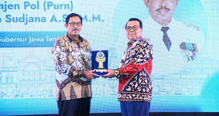 Pj Gubernur Jateng Minta Alumni UII Berkontribusi untuk Pembangunan Jawa Tengah