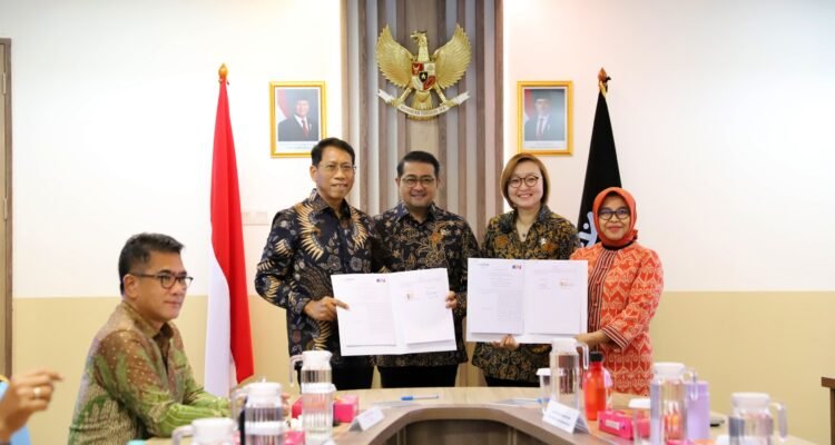 KAI Perkuat Sinergi Pengembangan Ekonomi Kreatif Melalui MoU dengan Kementerian Ekonomi Kreatif dan Mitra Strategis