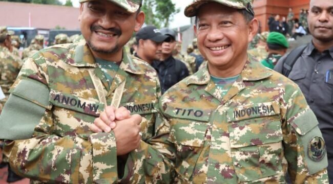 Bupati Pemalang Anom Widiyantoro dan Mendagri Tito Karnavian
