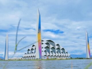 Masjid Raya al-Jabbar, Bandung, (Foto: x.com/Alhamdhulillaah)