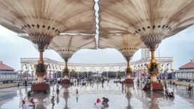 Serambi Masjid Agung Jawa Tengah