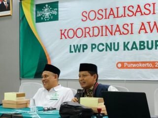 Senator DPD RI Abdul Kholik pada saat Sosialisasi Empat Pilar MPR RI dan Rapat Koordinasi Awal Tahun 2025 bersama Lembaga Wakaf Profuktif (LWP) PCNU Kabupaten Banyumas di Gedung KBIH NU Arofat Purwokerto, pada Minggu (23/2) lalu.