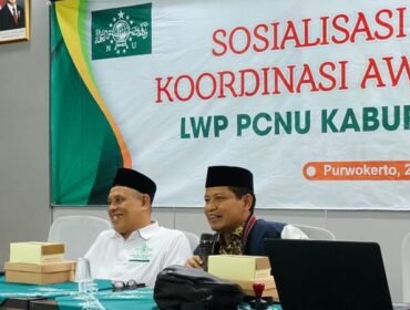 Senator DPD RI Abdul Kholik pada saat Sosialisasi Empat Pilar MPR RI dan Rapat Koordinasi Awal Tahun 2025 bersama Lembaga Wakaf Profuktif (LWP) PCNU Kabupaten Banyumas di Gedung KBIH NU Arofat Purwokerto, pada Minggu (23/2) lalu.