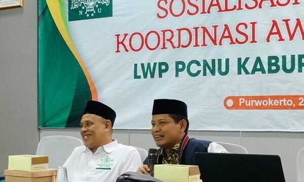 Senator DPD RI Abdul Kholik pada saat Sosialisasi Empat Pilar MPR RI dan Rapat Koordinasi Awal Tahun 2025 bersama Lembaga Wakaf Profuktif (LWP) PCNU Kabupaten Banyumas di Gedung KBIH NU Arofat Purwokerto, pada Minggu (23/2) lalu.