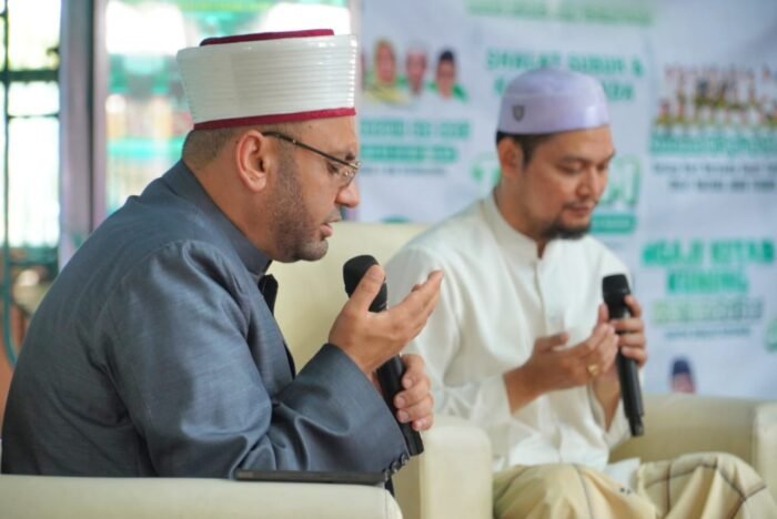 Syekh Ammar Azmi Ar-Rafati Al-Jailani Al-Hasani, pendakwah dari Gaza, Palestina