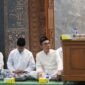KH Arja Imroni Beri Ceramah pada Acara Walimatul Safar Haji Jamaah Masjid At-Taqwa Karonsih