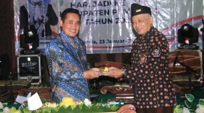 Peringati Hari Jadi, Bupati Mansur Inginkan Masyarakat Pemalang Utamakan Gotong-royong