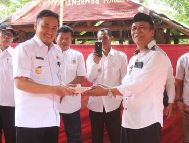 Bupati Pemalang Mansur Hidayat