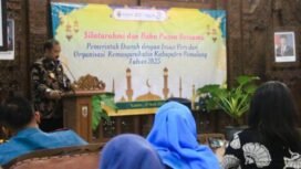 Bupati Anom dalam acara Silaturahmi dan Buka Puasa Bersama dengan Insan Pers dan Organisasi Kemasyarakatan di Pendopo Kabupaten Pemalang. Kamis (27/3/2025).