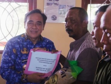 Pemkab Pemalang Launching 2 Traktor Siluman Bantuan dari Kementan