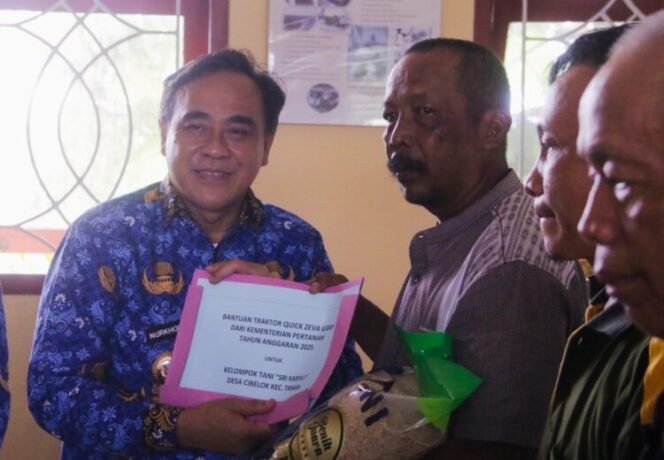 
					Pemkab Pemalang Launching 2 Traktor Siluman Bantuan dari Kementan