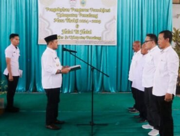 Bupati Anom Minta Sekretaris Desa Bekerja dengan Hati