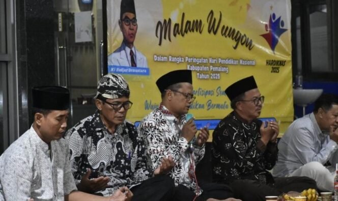 
					Dindikbud Pemalang Gelar Malam Wungon Peringatan Hari Pendidikan Nasional 2025