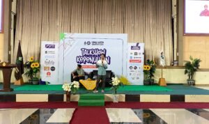 Talkshow Kepenulisan special Road to Comfest X yang diadakan oleh Himpunan Mahasiswa Jurusan (HMJ) Komunikasi Penyiaran Islam (KPI) Fakultas Dakwah dan Komunikasi UIN Walisongo Semaran