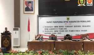 Pembacaan Pandangan Umum Fraksi PKS terhadap Propemperda Kab. Pemalang 2025 oleh Sekretaris Fraksi PKS Daliwan, S.Pd