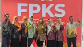 Foto Bersama kader penyuluh dengan Ketua FPKS DPRD Kabupaten Pemalang, dr. Irma Suryani Widyastuti, dan Sekretaris Fraksi, Daliwan, S.Pd.