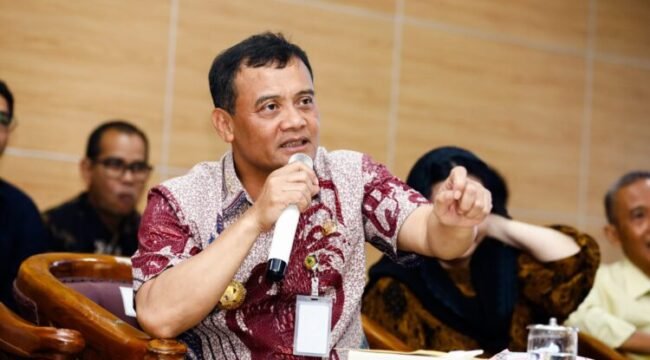 Gubernur Jawa Tengah Ahmad Luthfi melakukan rangkaian kegiatan di Kabupaten Brebes, pada Kamis 5 Juni 2025.