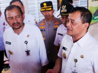 Gubernur Jateng Ahmad Luthfi kagum dengan sistem pengelolaan sampah yang ada di Desa Penggarit
