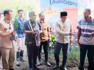 Bupati Anom Ingin Bersahabat dengan Alam Melalui Gerakan Selamatkan Pesisir Jawa Tengah