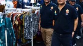 Bupati Pemalang Anom Widiyantoro beserta Ketua TP. PKK Kabupaten Pemalang, dr. Noor Faizah Maenofie hadir dalam acara pembukaan Soloraya Great Sale (SGS) 2025