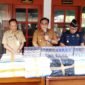 Wakil Bupati Pemalang Nurkholes saat Pers Conference didampingi Sekda Heriyanto, Kepala Satpol PP Ahmad Hidayat dan Kepala Seksi Kepatuhan Internal dan Penyuluhan pada Bea Cukai Tegal Yusup Mahrizal di halaman Kantor Satpol PP Pemalang, Selasa (29/7/2025).