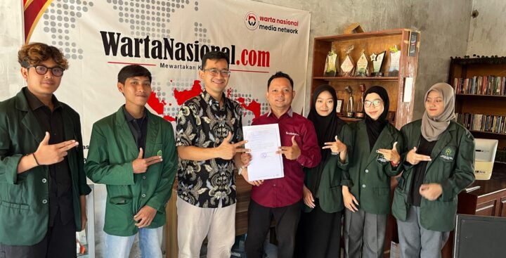 Lima Mahasiswa UIN Gusdur Pekalongan Diterjunkan di Redaksi Warta Nasional dalam Kegiatan PPL