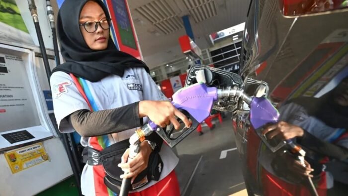 lustrasi pengisian BBM Pertamax Green 95 (Foto/Dok/Pertamina)
