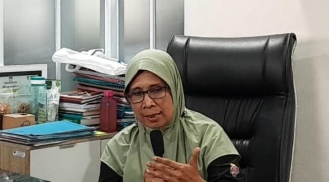 Sekretaris Dinas Pendidikan Kabupaten Pemalang, Dra. Titien Soewastiningsih Soebari, MEd, PhD