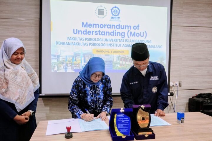 Prodi Psikologi Institut Agama Islam slam Pemalang (INSIP) melaksanakan kegiatan anjangsana ke Fakultas Psikologi Universitas Islam Bandung (Unisba) pada Jumat, (4/7 /2025)