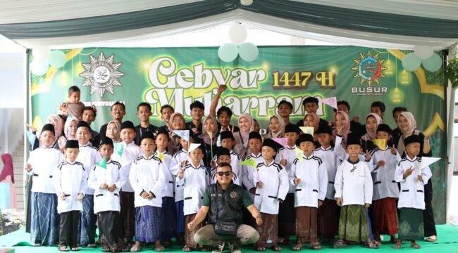 Peduli dengan Masyarakat, Busur Gelar Rangkaian Acara Sosial
