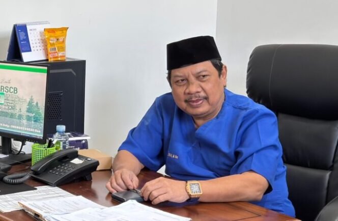 
					Dr. Sunardo Budi Santoso (Menjaga Kesehatan, Telinga, Hidung, dan Tenggorokan)