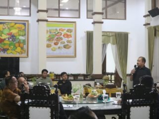 Kementerian Koordinator Bidang Infrastruktur dan Pembangunan Kewilayahan melakukan kunjungan kerja ke Kabupaten Pemalang membahas rencana rehabilitasi pipa air bersih, pada Selasa (15/7/2025), malam.