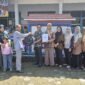 YBM BRILiaN BRI Kantor Cabang (KC) Pemalang membagikan bantuan sebanyak 60 paket pendidikan kepada siswa-siswi kurang mampu di SD Negeri 01 Loning.