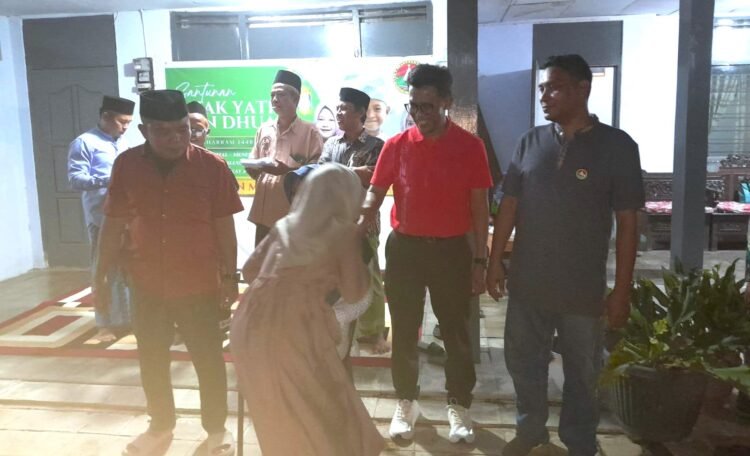 Peringati Bulan Muharram 1447 H, IKMAL Beri Santunan kepada 200 Anak Yatim dan Dhuafa
