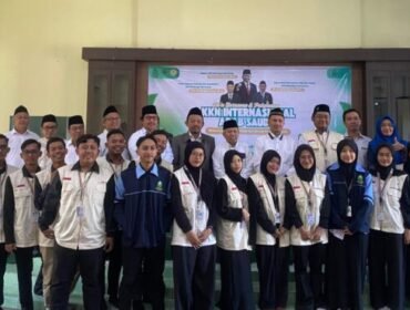 Foto Bersama - Sebanyak 22 Mahasiswa UIN Walisongo Ikuti KKN Internasional ke Arab Saudi