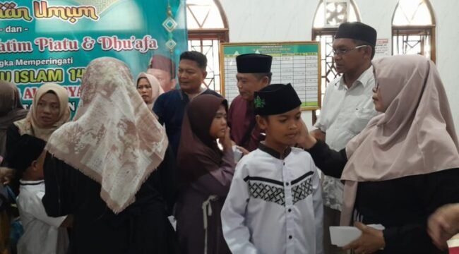 Paguyuban Pedagang Pasar Petarukan menggelar kegiatan santunan bagi anak-anak yatim dan piatu, bertempat , lingkungan pasar tersebut.