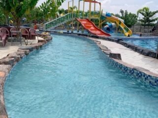 Pesona Kolam Renang Zatoland  (IG: @zatolandwaterboom)