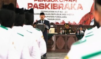 Sebanyak 75 Anggota Paskibraka Kabupaten Pemalang yang terdiri dari 40 putra dan 35 putri, resmi dikukuhkan