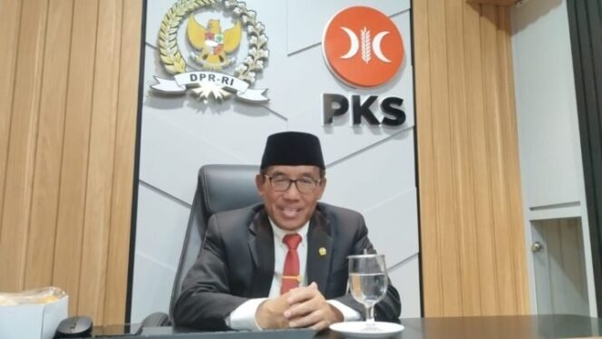 
					Anggota Komisi IX DPR RI, Muh Haris