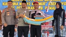 Bupati Pemalang Anom Widiyantoro hadiri upacara pelepasan dan pelarungan ancak