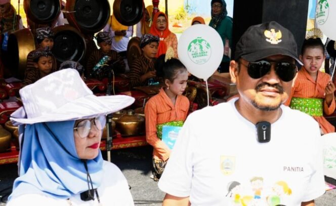 
					Peringati Hari Anak Nasional, Bupati Anom Ajak Orang Tua Jadikan Putra-Putrinya Mandiri