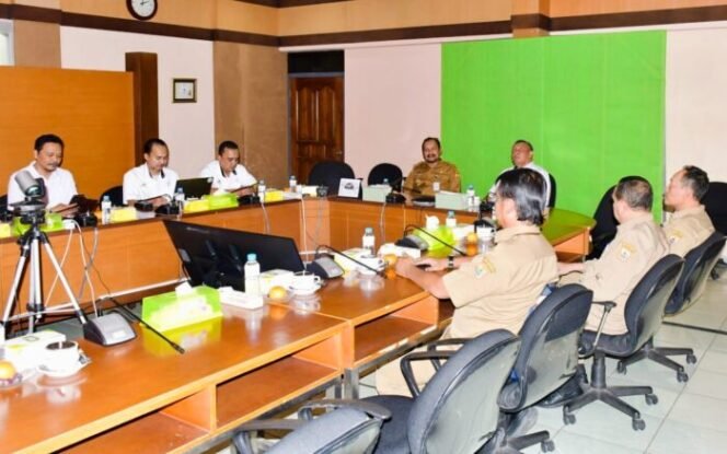 
					Penjajakan Kerjasama Pemanfaatan Lahan Eks PG Sumberharjo Pemalang di PTPN I Regional 3 Semarang, Senin (28/7).