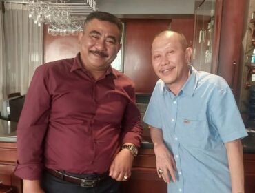 Kuasa hukum, Imam Subiyanto, SH, MH, CPM (kiri) dan Direktur Utama Perumda Air Minum Tirta Mulia Pemalang Non Aktif Slamet Efendi