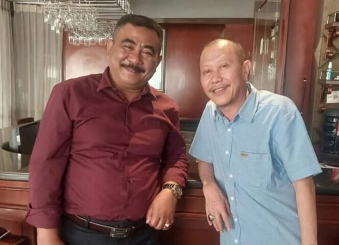 
					Kuasa hukum, Imam Subiyanto, SH, MH, CPM (kiri) dan Direktur Utama Perumda Air Minum Tirta Mulia Pemalang Non Aktif Slamet Efendi