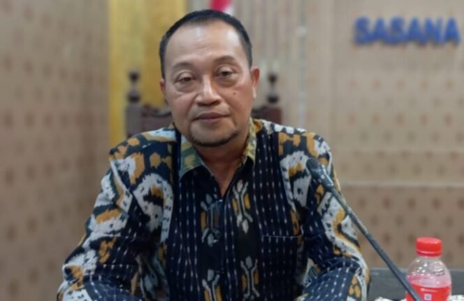 
					Kades Penggarit Imam Wibowo
