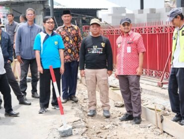 Bupati Anom Tinjau Progres Proyek Jalan Provinsi dan Kabupaten