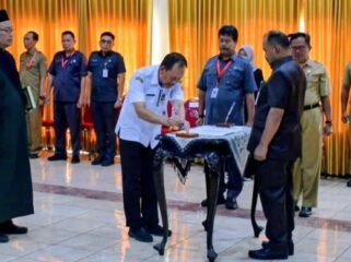 Bupati Pemalang Anom Widiyantoro secara resmi melantik Heriyanto